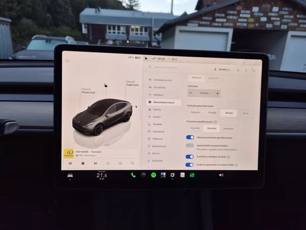 Tesla Model Y RWD 235kw 95,3 % - foto 24