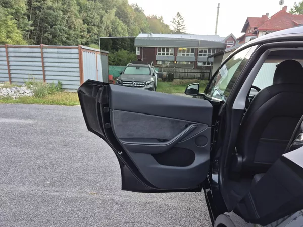 Tesla Model Y RWD 235kw 95,3 % - foto 38