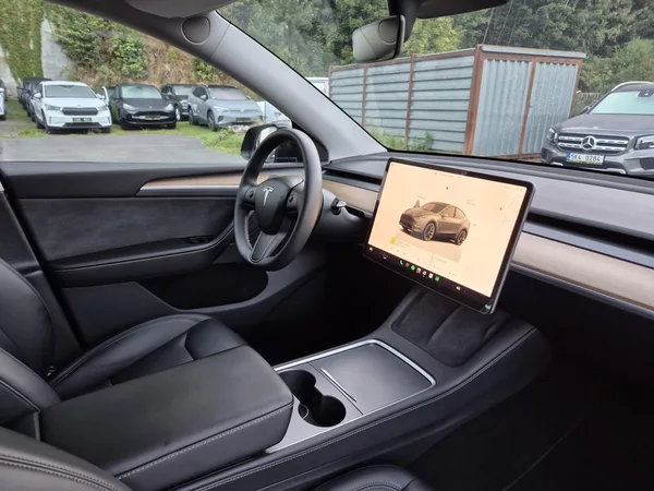 Tesla Model Y RWD 235kw 95,3 % - foto 41
