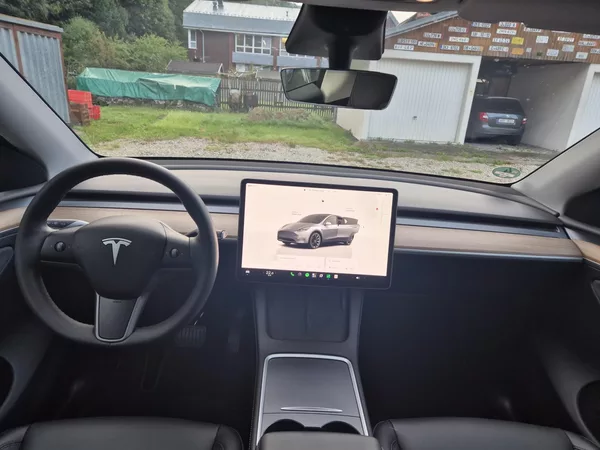 Tesla Model Y LONG RANGE DUAL MOTOR 95,0% - foto 10