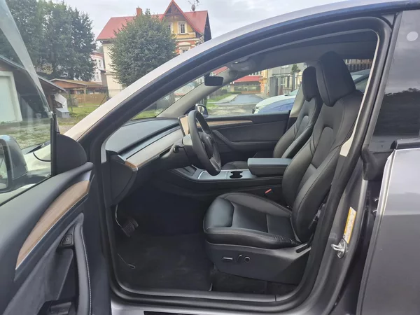 Tesla Model Y LONG RANGE DUAL MOTOR 95,0% - foto 11