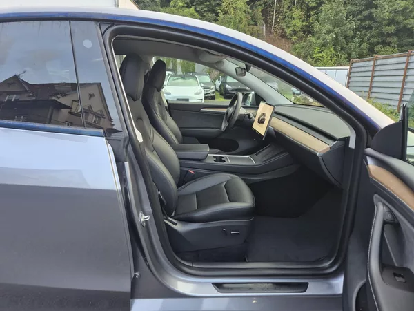 Tesla Model Y LONG RANGE DUAL MOTOR 95,0% - foto 16