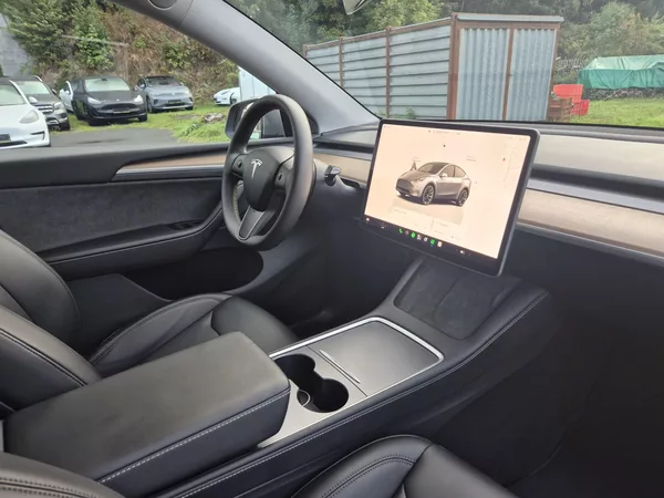 Tesla Model Y LONG RANGE DUAL MOTOR 95,0% - foto 41