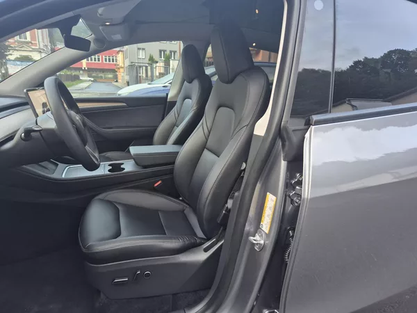 Tesla Model Y LONG RANGE DUAL MOTOR 95,0% - foto 42