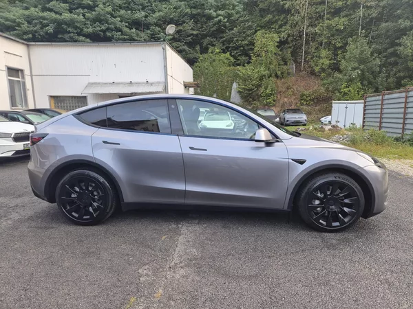 Tesla Model Y LONG RANGE DUAL MOTOR 95,0% - foto 7