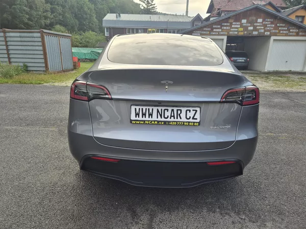 Tesla Model Y LONG RANGE DUAL MOTOR 95,0% - foto 8
