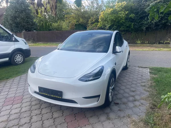 Tesla Model Y RWD 235kw 95,0 %