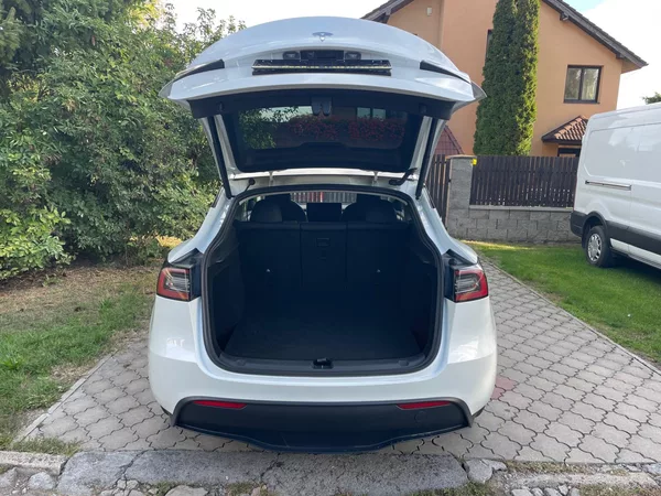 Tesla Model Y RWD 235kw 95,0 % - foto 14