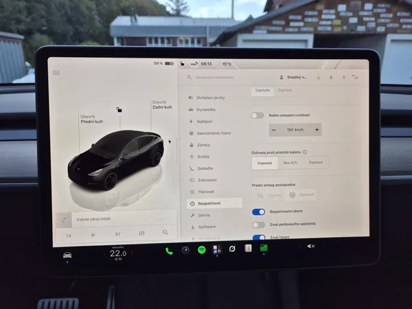 Tesla Model Y PERFORMANCE 393kw 21ALU 93,0% - foto 26