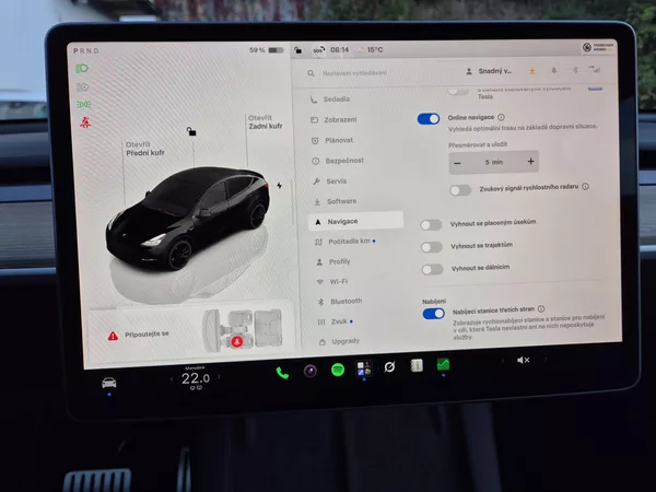 Tesla Model Y PERFORMANCE 393kw 21ALU 93,0% - foto 30