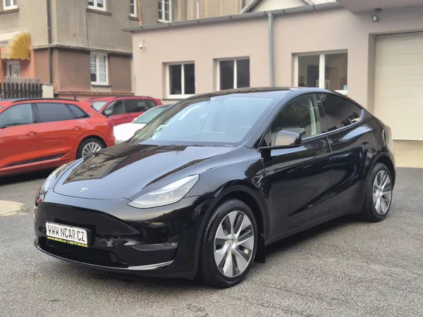 Tesla Model Y LONG RANGE DUAL MOTO 93,6%