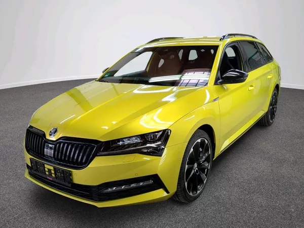 Škoda Superb Combi Sportline 147kw DSG 4x4 - foto 2