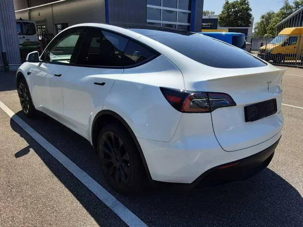 Tesla Model Y LONG RANGE DUAL MOTOR 95,0% - foto 2