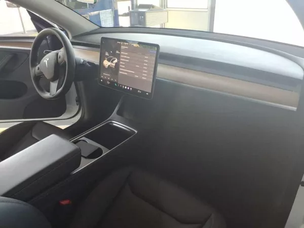 Tesla Model Y LONG RANGE DUAL MOTOR 95,0% - foto 4