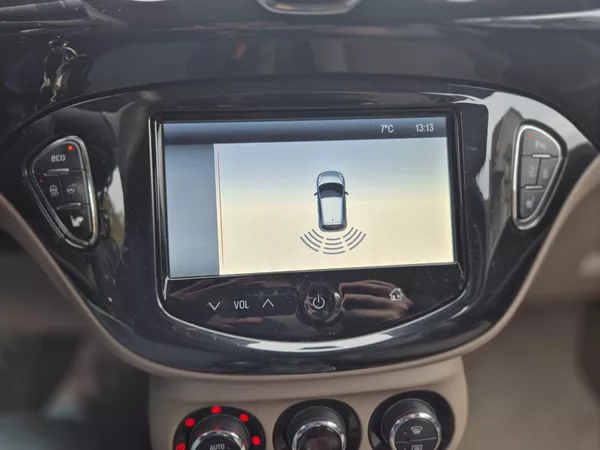 Opel Adam 1,4TSi, 64kw - foto 7