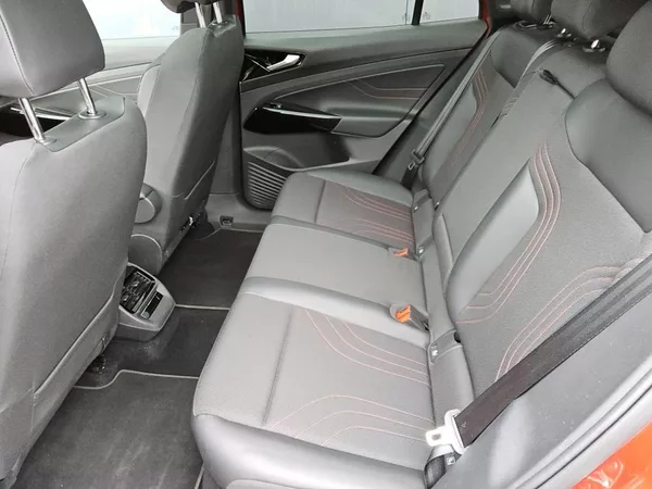 Volkswagen ID.4 GTX 220kw 4MOTION TZ SOH 94 % - foto 7