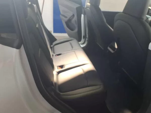 Tesla Model Y LONG RANGE DUAL MOTOR 92,0% - foto 4