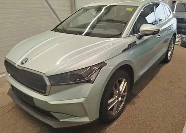 Škoda Enyaq 150kw, iV80 19ALU TZ SOH 96%