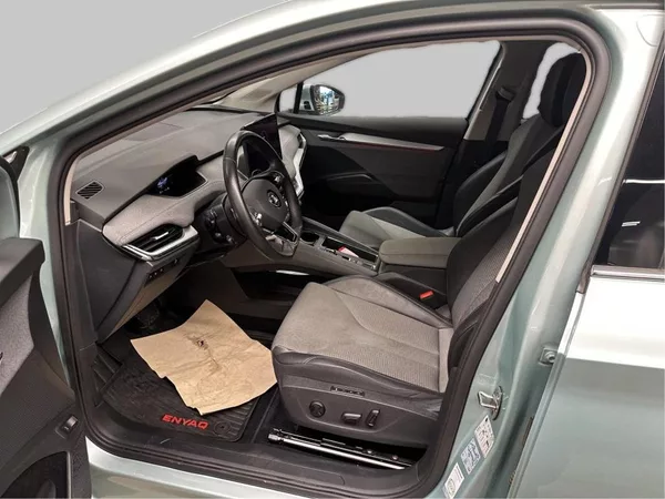 Škoda Enyaq 150kw, iV80 19ALU TZ SOH 96% - foto 3