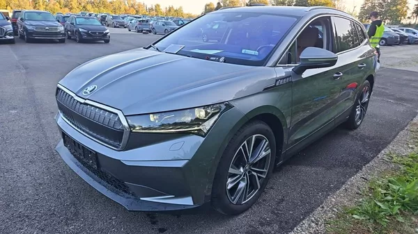Škoda Enyaq iV 80x LOFT 195kw TZ SOH 92%
