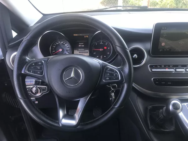 Mercedes-Benz Třídy V 220 CDI 120 KW,LONG,8-MÍST.. - foto 14