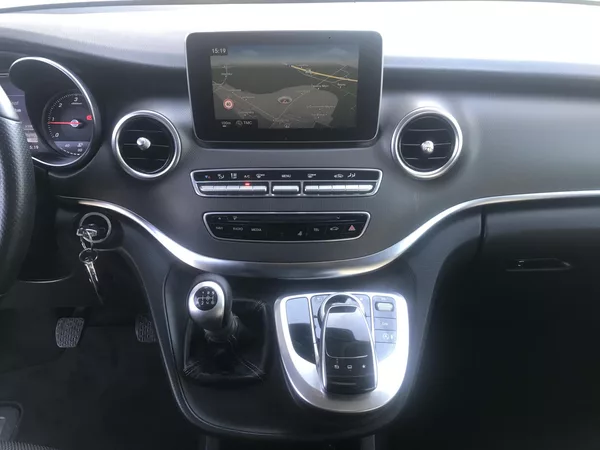 Mercedes-Benz Třídy V 220 CDI 120 KW,LONG,8-MÍST.. - foto 15