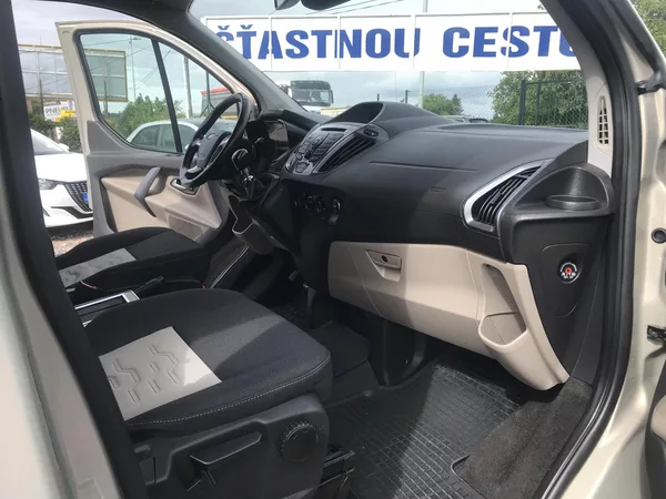 Ford Tourneo Custom 2.0 TCDI 125 KW,L2,8-MÍST,DPH - foto 15