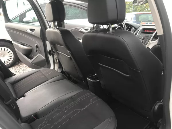 Opel Astra 1.4i 74 KW,KLIMA ,TEMPOMAT.... - foto 10