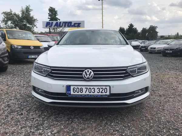 Volkswagen Passat 2.0 TDI 110 ,DSG,ČR.DPH.. - foto 2