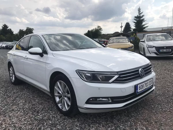 Volkswagen Passat 2.0 TDI 110 ,DSG,ČR.DPH.. - foto 3