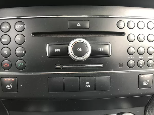 Mercedes-Benz GLK 350 CDI 165 KW 4MATIC,NAVI.. - foto 21