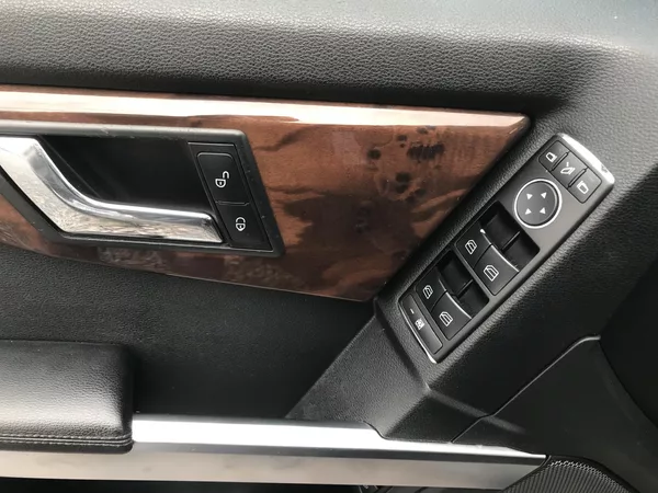 Mercedes-Benz GLK 350 CDI 165 KW 4MATIC,NAVI.. - foto 8