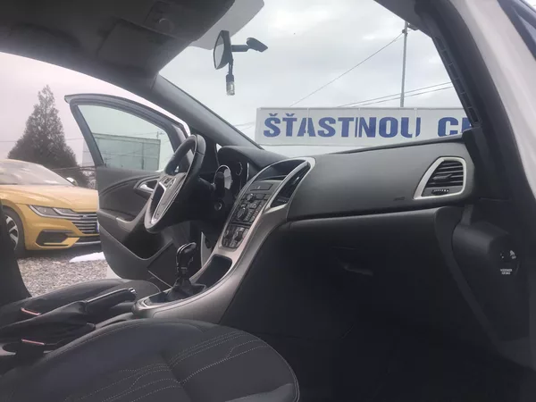 Opel Astra 1.4i 74 KW,KLIMA ,TEMPOMAT.... - foto 10