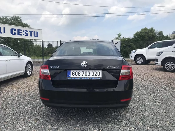 Škoda Octavia 1.6 TDI 85 KW,TEMPOMAT,ČR.. - foto 6