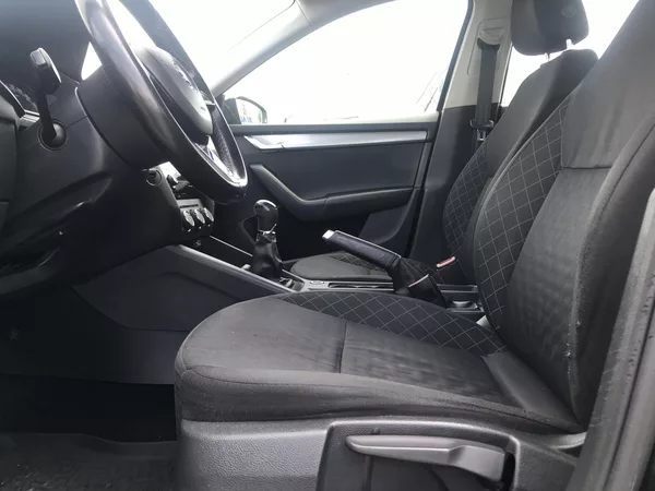 Škoda Octavia 1.6 TDI 85 KW,TEMPOMAT,ČR.. - foto 9