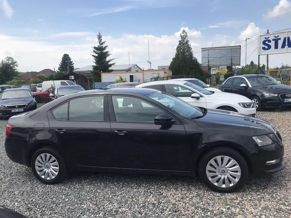 Škoda Octavia 1.6 TDI 85 KW,TEMPOMAT,ČR.. - foto 4
