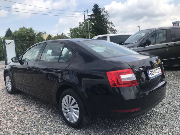 Škoda Octavia 1.6 TDI 85 KW,TEMPOMAT,ČR.. - foto 7