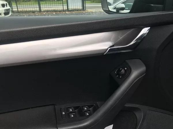 Škoda Octavia 1.6 TDI 85 KW,TEMPOMAT,ČR.. - foto 8
