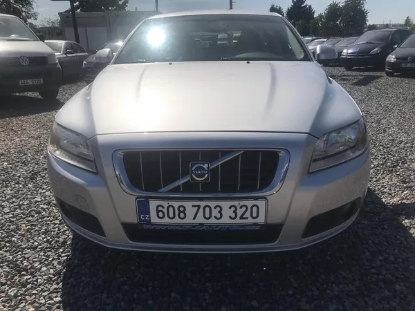 Volvo V70 2.0 D 100 KW,NAVI,STAV,CENA.. - foto 2