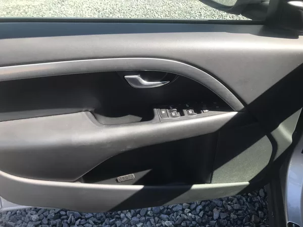 Volvo V70 2.0 D 100 KW,NAVI,STAV,CENA.. - foto 8