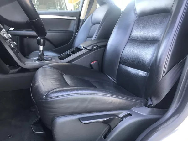 Volvo V70 2.0 D 100 KW,NAVI,STAV,CENA.. - foto 9