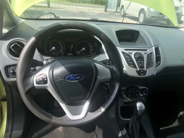 Ford Fiesta 1.6 TDCI 70 KW,KLIMA.. - foto 14