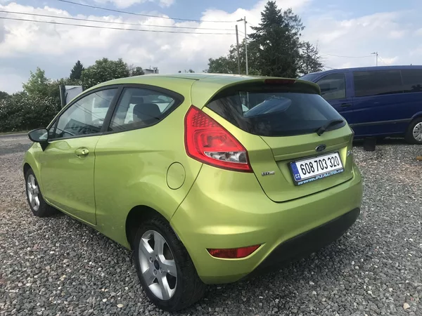 Ford Fiesta 1.6 TDCI 70 KW,KLIMA.. - foto 7