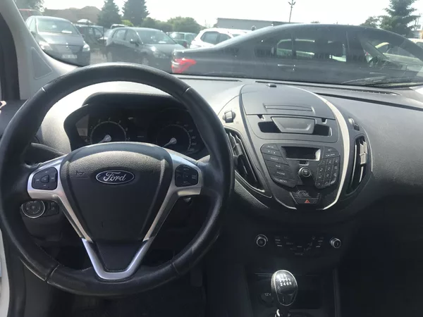 Ford Tourneo Courier 1.0 EcoBoost 74 KW VADA MOTORU - foto 10