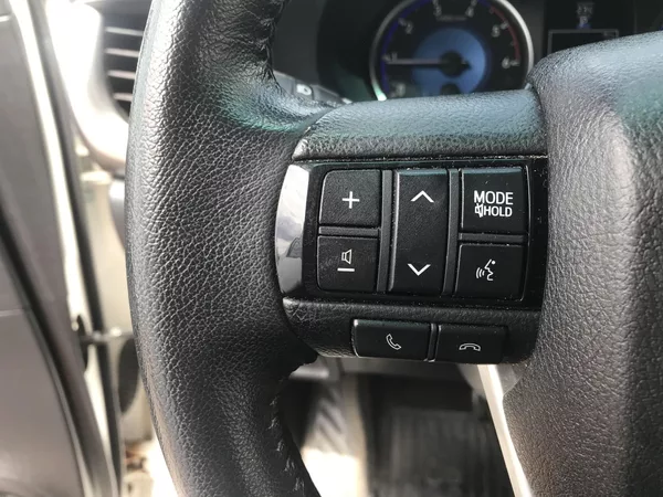 Toyota Hilux 2.4 D 110 ,4x4,AUT.ČR... - foto 14