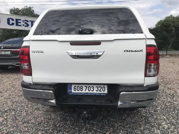 Toyota Hilux 2.4 D 110 ,4x4,AUT.ČR... - foto 6