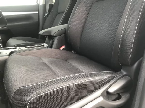 Toyota Hilux 2.4 D 110 ,4x4,AUT.ČR... - foto 9