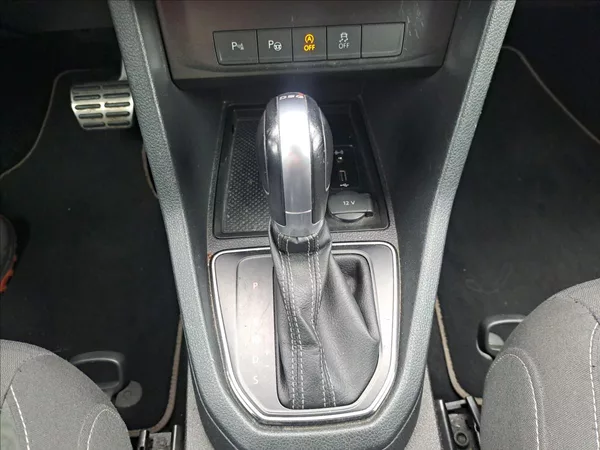 Volkswagen Caddy 2,0 TDI DSG 4MOTION - foto 15