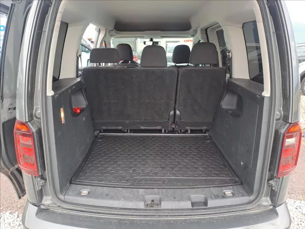 Volkswagen Caddy 2,0 TDI DSG 4MOTION - foto 16