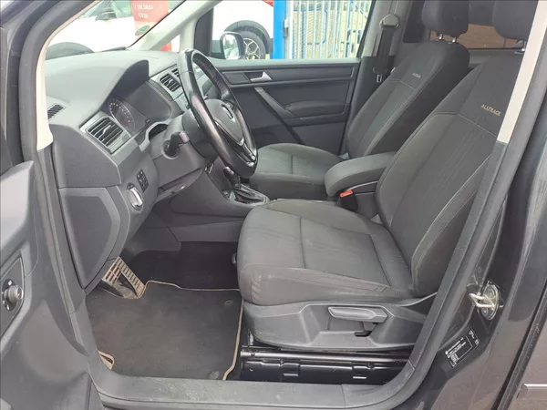 Volkswagen Caddy 2,0 TDI DSG 4MOTION - foto 5